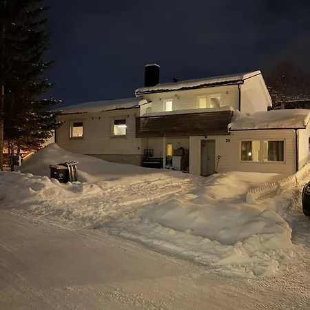 Arctic Escape I Warm & Welcoming I Free Parking