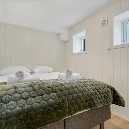 Arctic Escape I Warm & Welcoming I Free Parking *