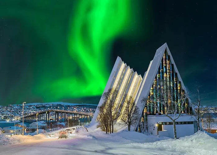 Arctic Escape I Warm & Welcoming I Free Parking Apartment