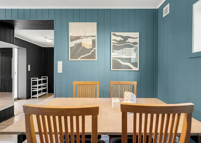 Arctic Escape I Warm & Welcoming I Free Parking Apartment Tromsø