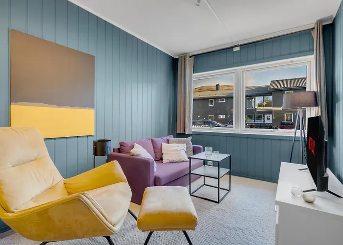 Arctic Escape I Warm & Welcoming I Free Parking Apartment